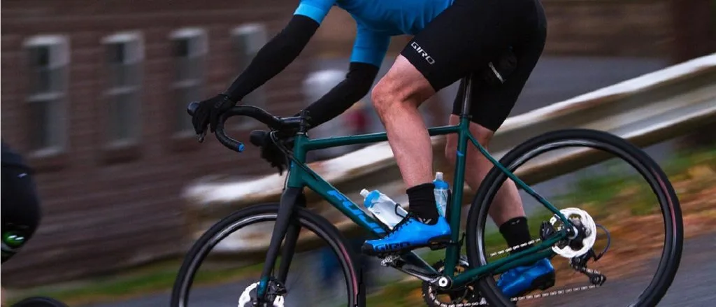 FUJI JARI 1.5: UNA BICICLETA DE GRAVEL CON CUADRO DE ALUMINIO Y TRANSMISIÓN SHIMANO TIAGRA