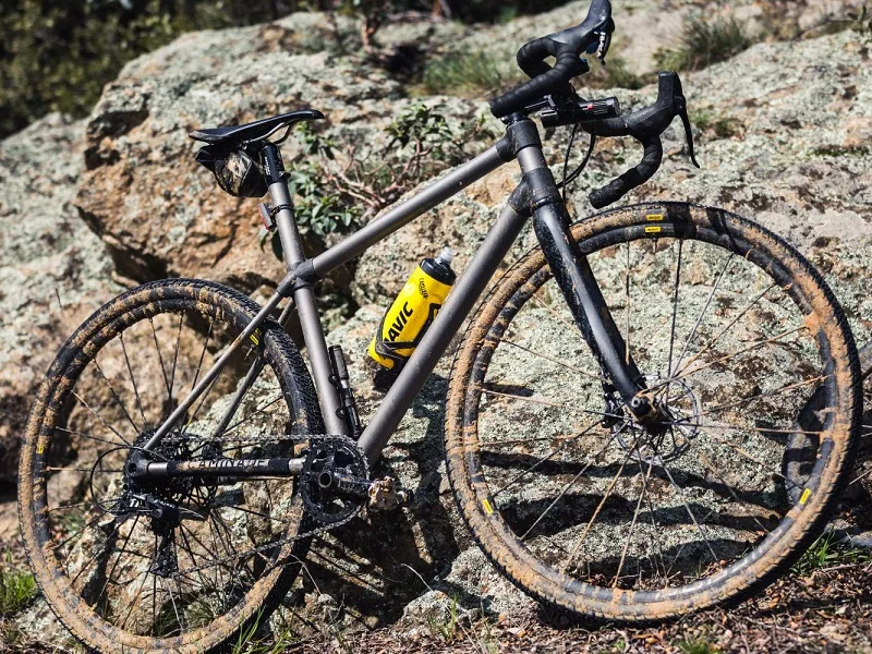 CAMINADE ALLROAD TITANE, UNA BICICLETA CON UN CUADRO DISTINTO