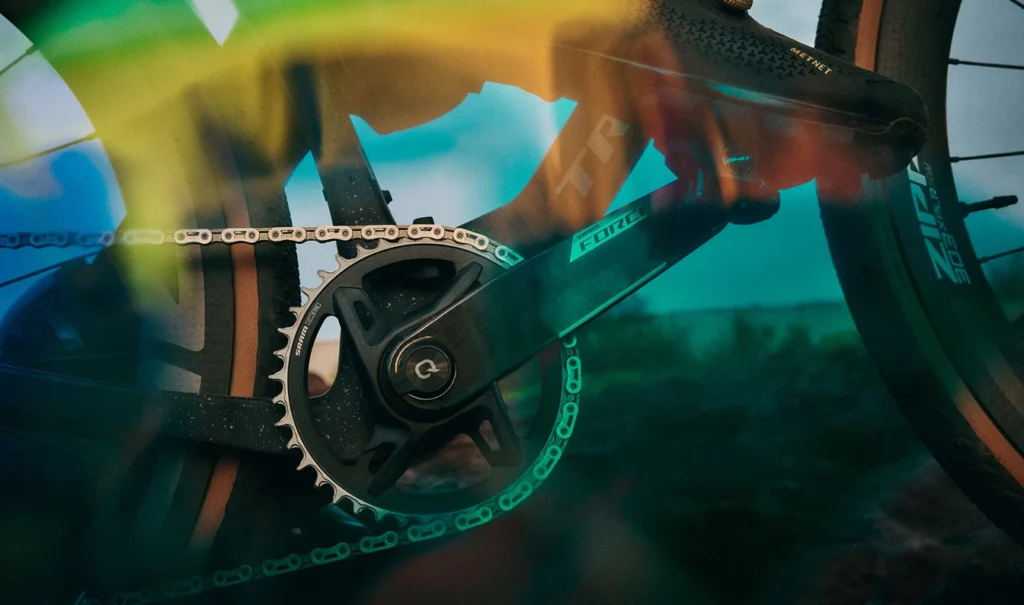 Foto de unas bielas con potenciómetro sram xplr , de la gama sram xplr force axs 2025