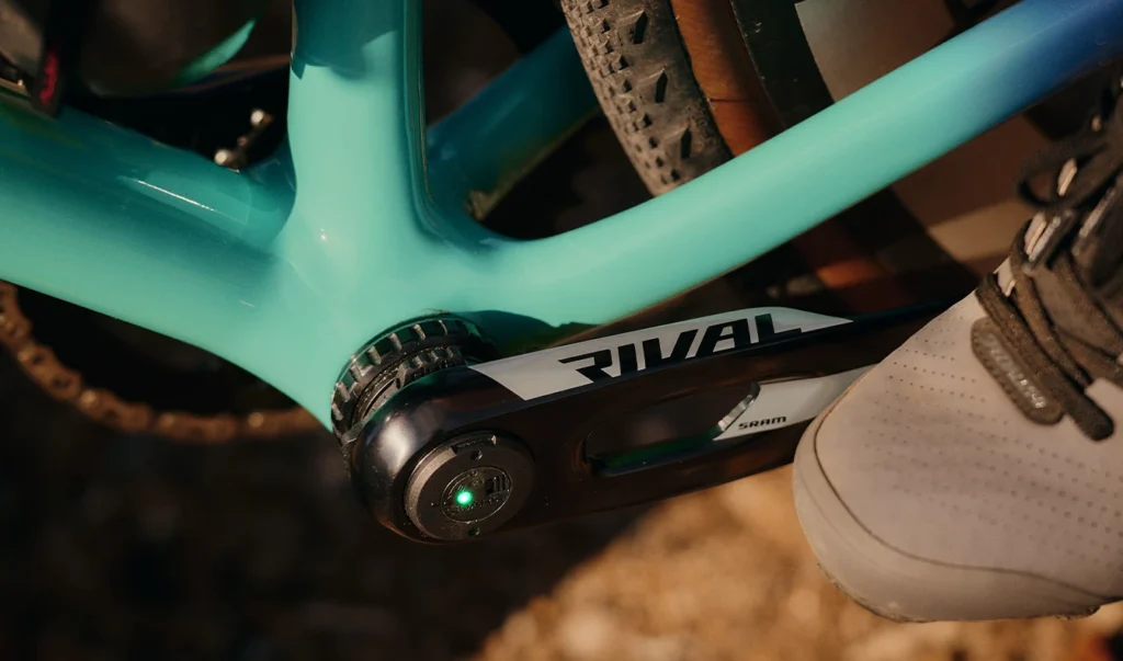 Foto de unas bielas con potenciómetro sram xplr , de la gama sram xplr rival axs 2025